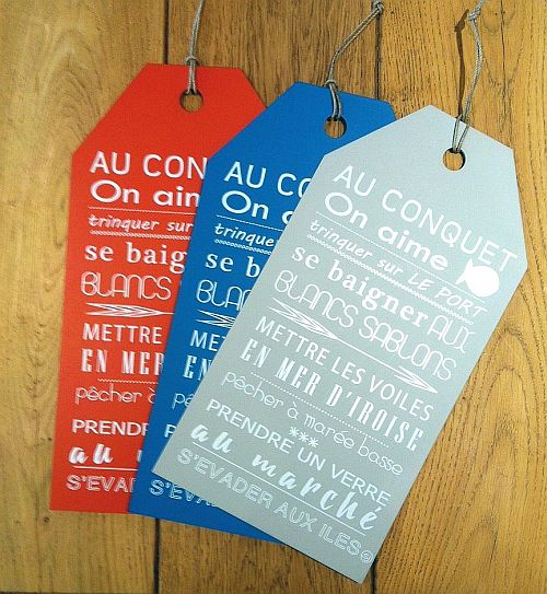 TEXT PLAQUE with hook - Text  "Au Conquet on aime......"